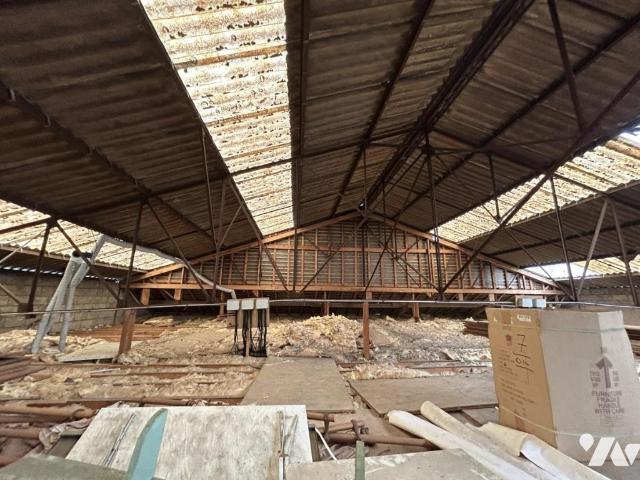 Immeuble en vente à Laval, Pays de la Loire, 167200€
