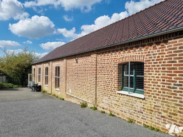 Immeuble en vente à Lebiez, Hauts de France, 105100€