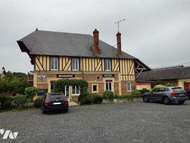 Immeuble en vente à Livarot Pays d'Auge, Normandie, 199000€