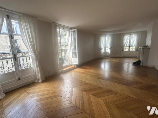 Immeuble en vente à Paris 15e Arrondissement, Île de France, 6500 €