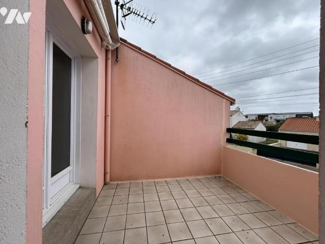 Immeuble en vente à Pellerin, Pays de la Loire, 241060€