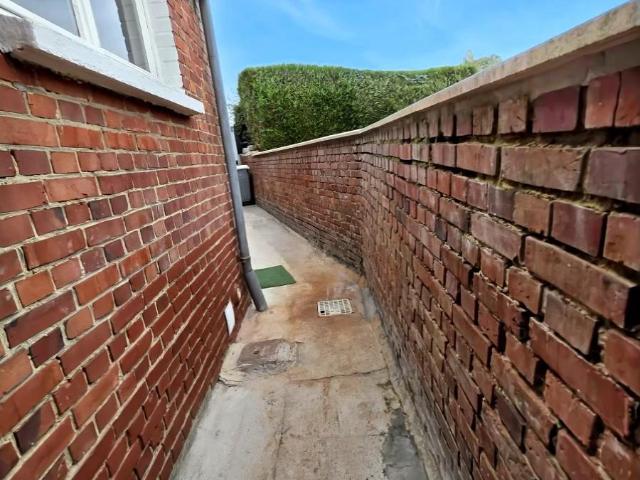 Immeuble en vente à Pernes, Hauts de France, 113400€