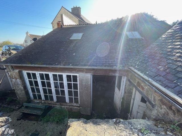 Immeuble en vente à Plouaret, Bretagne, 240694€