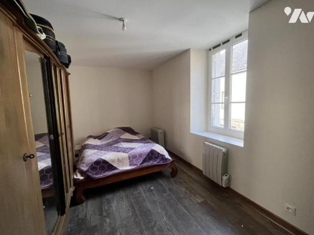 Immeuble en vente à Quintin, Bretagne, 312240€