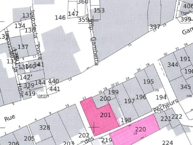 Immeuble en vente à Revin, Grand Est, 80000€
