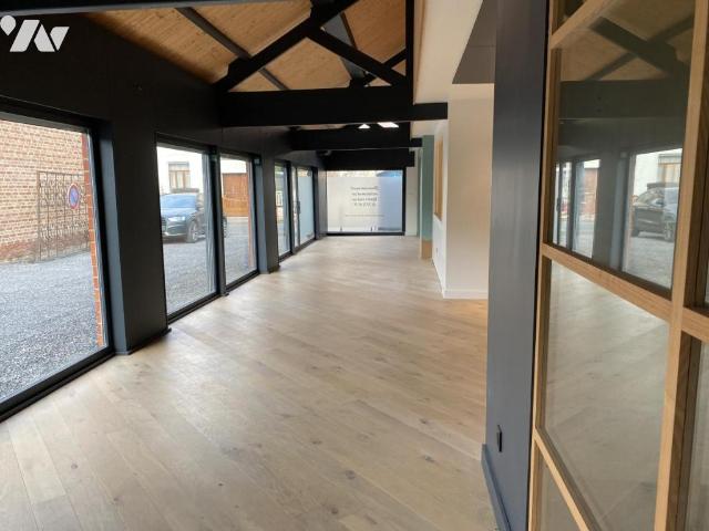 Immeuble en vente à Roubaix, Hauts de France, 385000€