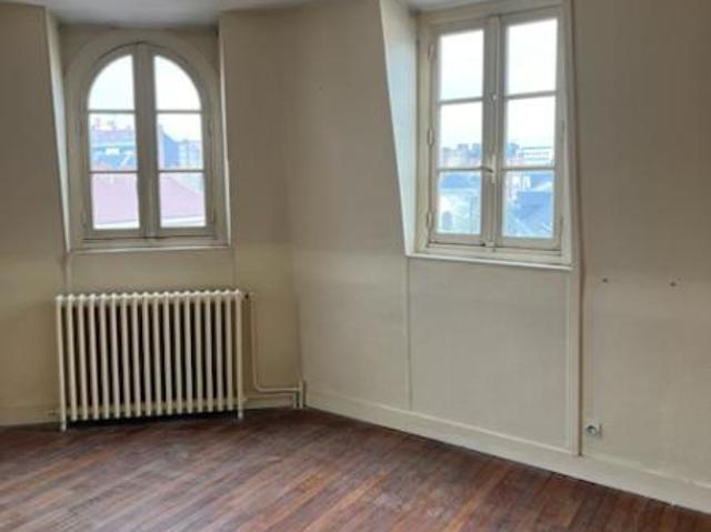 Immeuble en vente à Rouen, Normandie, 534700€
