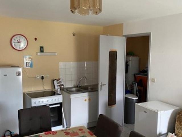 Immeuble en vente à Saint Barthélemy Grozon, Auvergne Rhône Alpes, 330000€