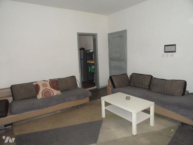 Immeuble en vente à Saint Gilles, Occitanie, 180250€