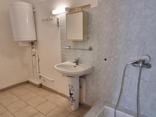 Immeuble en vente à Saint Gilles, Occitanie, 395000€