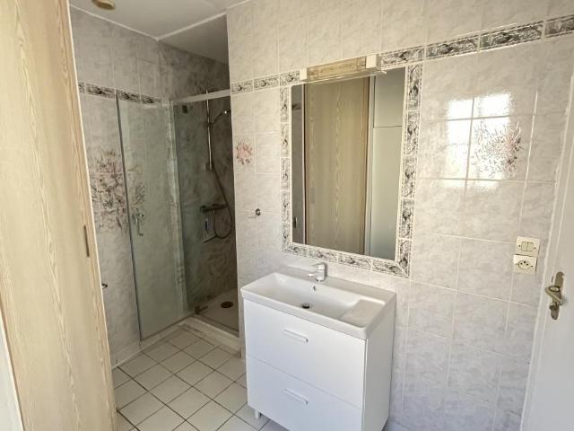 Immeuble en vente à Saint Sigismond, Pays de la Loire, 555440€