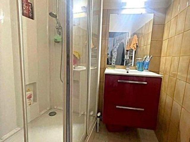 Immeuble en vente à Sassenage, Auvergne Rhône Alpes, 270000€