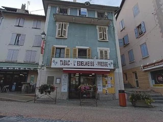 Immeuble en vente à Seyne, Provence Alpes Côte d'Azur, 111500€