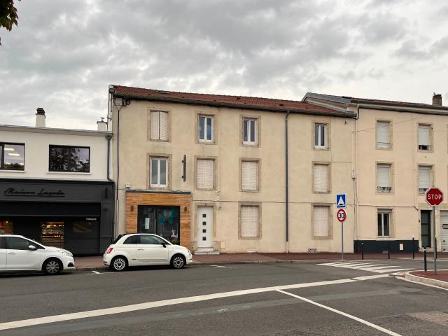 Immeuble en vente à Tomblaine, Grand Est, 495000€