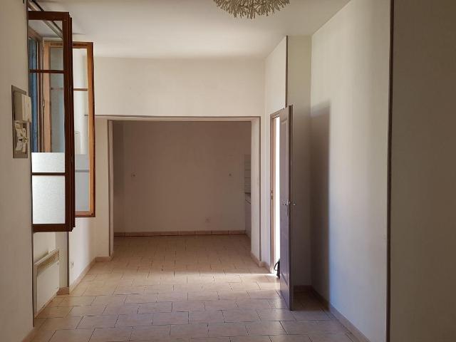 Immeuble en vente à Vailly sur Aisne, Hauts de France, 141750€