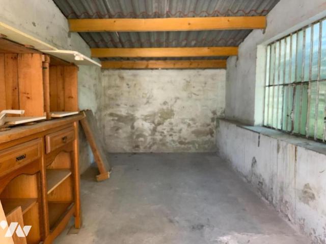 Immeuble en vente à Vénissieux, Auvergne Rhône Alpes, 429000€