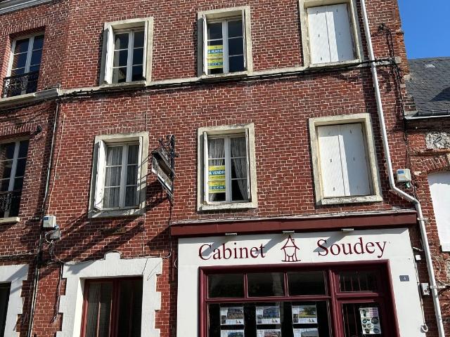 Immeuble en vente à Veules les Roses, Normandie, 400000€