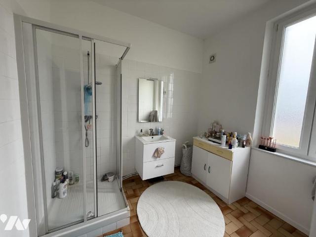 Immeuble en vente à Villers Bretonneux, Hauts de France, 333000€