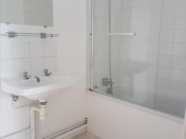Immeuble en vente à Vitré, Bretagne, 260000€