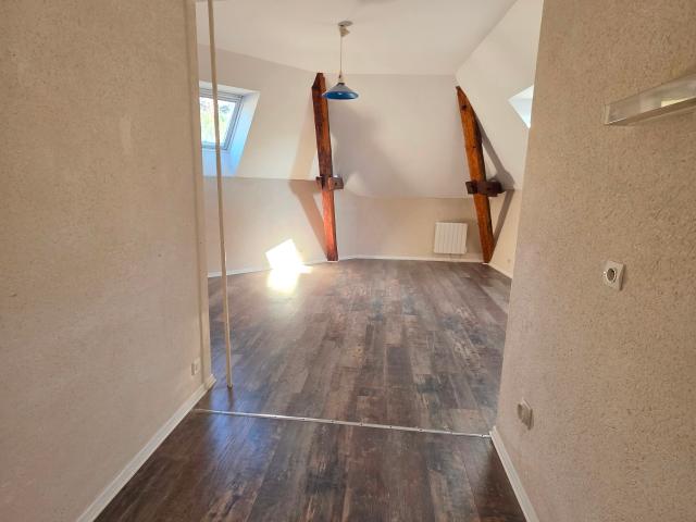 Immeuble en vente à Vouvray, Centre Val de Loire, 262500€