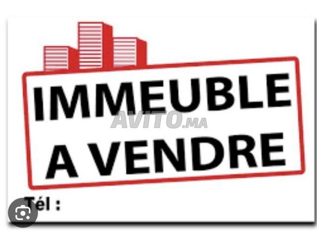 Immeuble en vente à 2 mars 160m