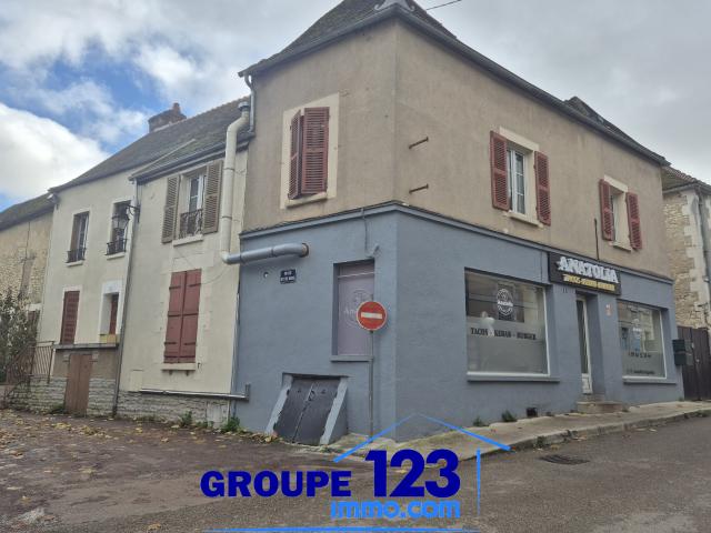 Immeuble en partie loué idéal investisseur Seignelay 229 m2