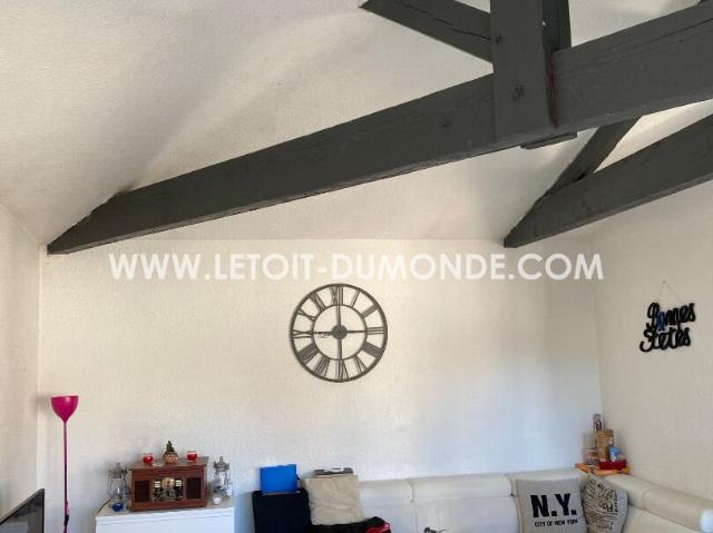 Immeuble en plein centre de Saint Astier 360m² Périgueux