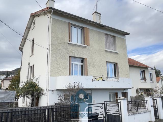 Immeuble de 3 appartements, sur une parcelle de 400m2