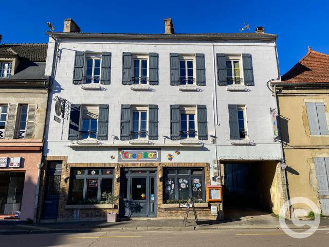 Immeuble et fonds de commerce Hotel/Restaurant à Avallon