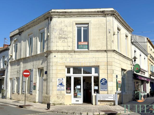 IMMEUBLE HYPER CENTRE VILLE DE LA TREMBLADE RAPPORT LOCATIF