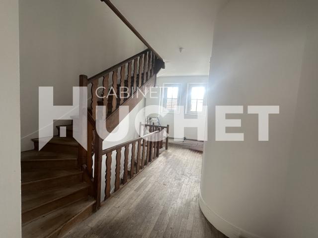 Immeuble local et appartement