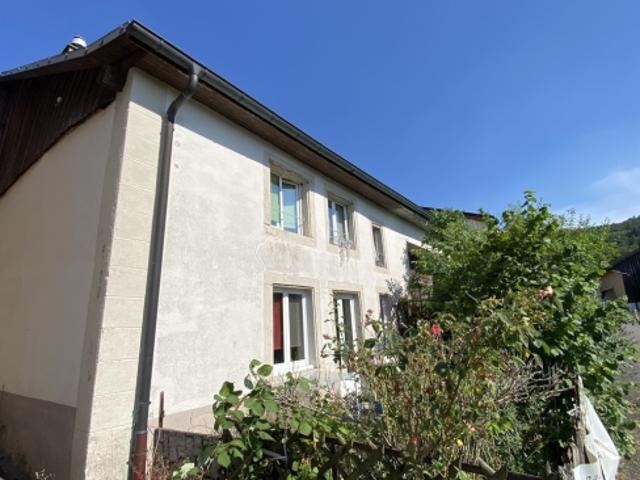 Immeuble locatif de 3 appartements et d'une spacieuse grange