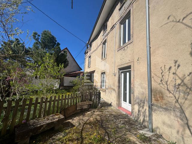 IMMEUBLE LOCATIF + LOCAL COMMERCIAL HERICOURT CENTRE VILLE