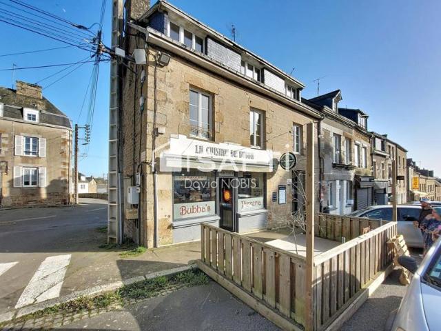 Immeuble mixte commerce habitation
