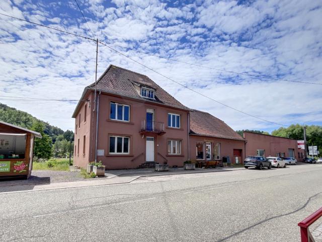 Immeuble mixte habitation/local commercial 'boulangerie' sur terrain 3445 m2 à PHILIPPSBOURG