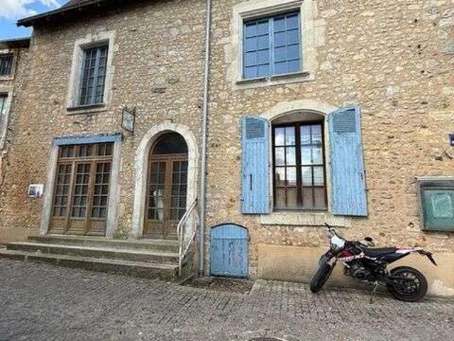 Immeuble Parcé sur Sarthe 72