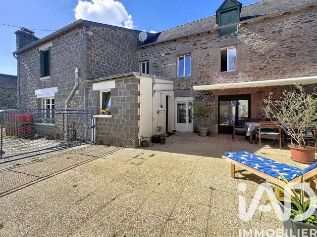 Immeuble Plesder 35