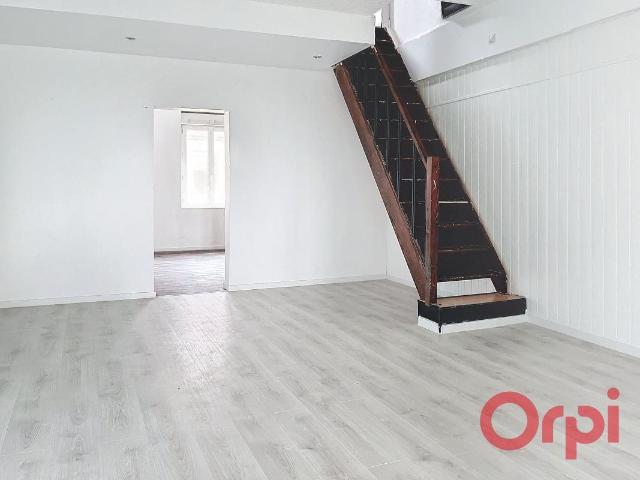 Immeuble proche centre ville comprenant 6 appartements 347m² Montluçon