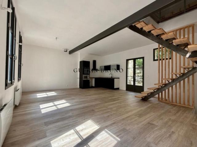 IMMEUBLE RÉNOVÉ DANS LE CŒUR HISTORIQUE DE BERGERAC