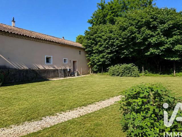 Immeuble Saint Julien de Peyrolas 30