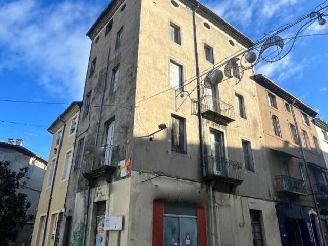 Immeuble sur 4 étages à rénover