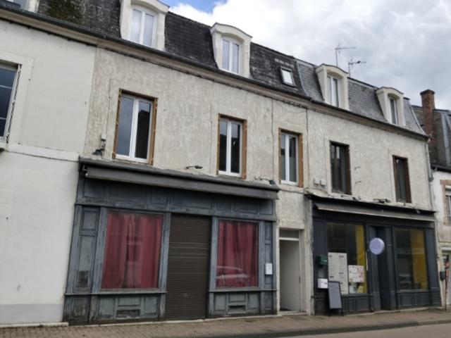 Immeubles de rapport, commerces et habitation