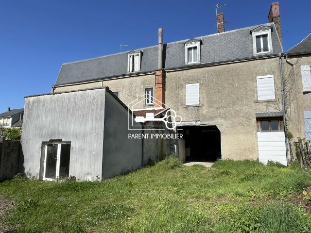 Immeubles mixtes habitation et commerce 358 m2 Saint Sulpice les Feuilles