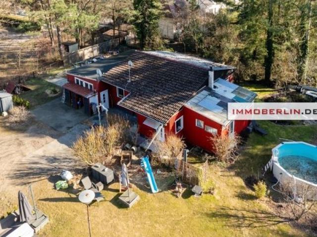 IMMOBERLIN.DE Fabelhafter Bungalow mit Sonnengarten & Garage in waldreicher Umgebung