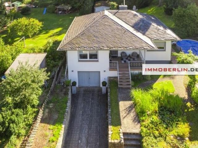 IMMOBERLIN.DE Stilvoll saniertes Haus auf idyllischem Grundstück mit Baupotenzial