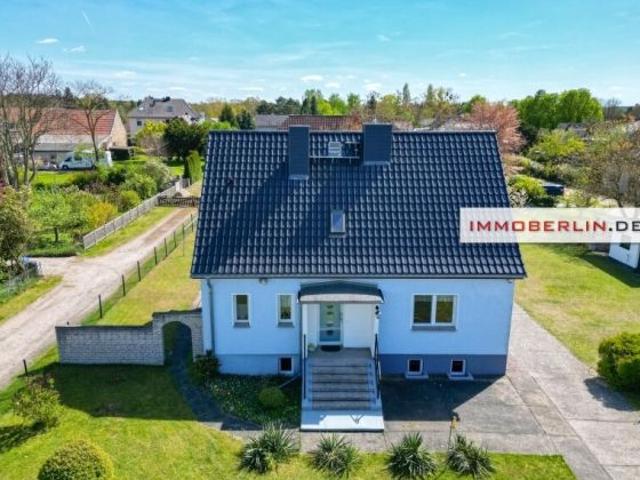 IMMOBERLIN.DE Sympathisches Einfamilienhaus mit Einliegerwohnung & Südgarten in Havelnähe