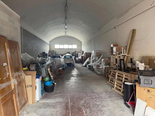 Immobile commerciale in vendita a Castelnuovo Berardenga