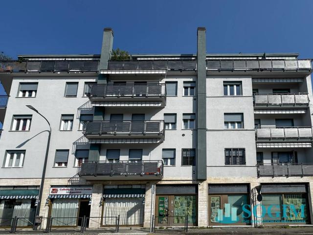 Immobile commerciale in vendita a Limbiate