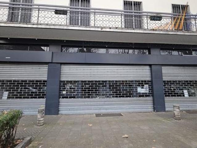 IMMOBILE COMMERCIALE IN VENDITA A SESTO SAN GIOVANNI