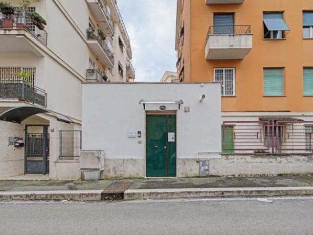 Immobile di 40 m con 2 locali in vendita a Roma [rif. DV 12190]